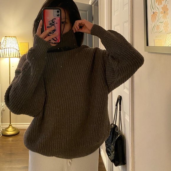 Wilfred Montpellier Turtleneck Sweater - Picture 2 of 5